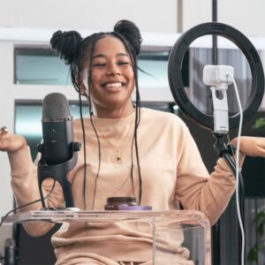 Logitech StreamCam | 1080p 60FPS USB-C Webcam met Microfoon | Wit - Afbeelding 4